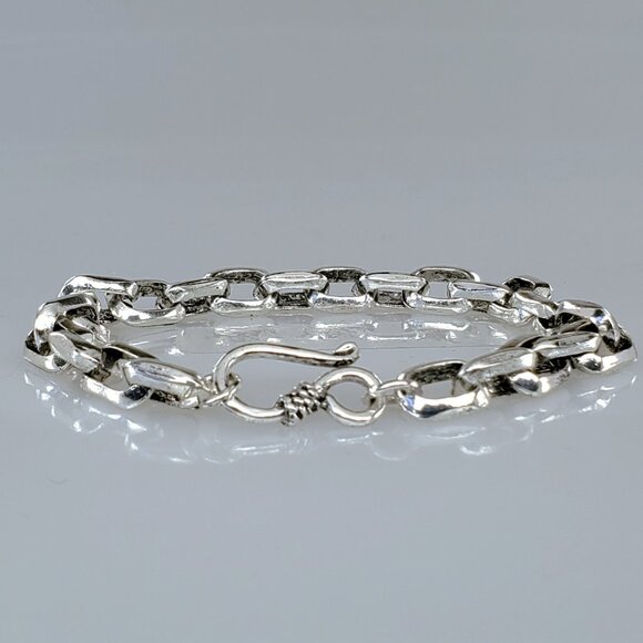 14k White Gold Twist Link Charm Bracelet (8 8\